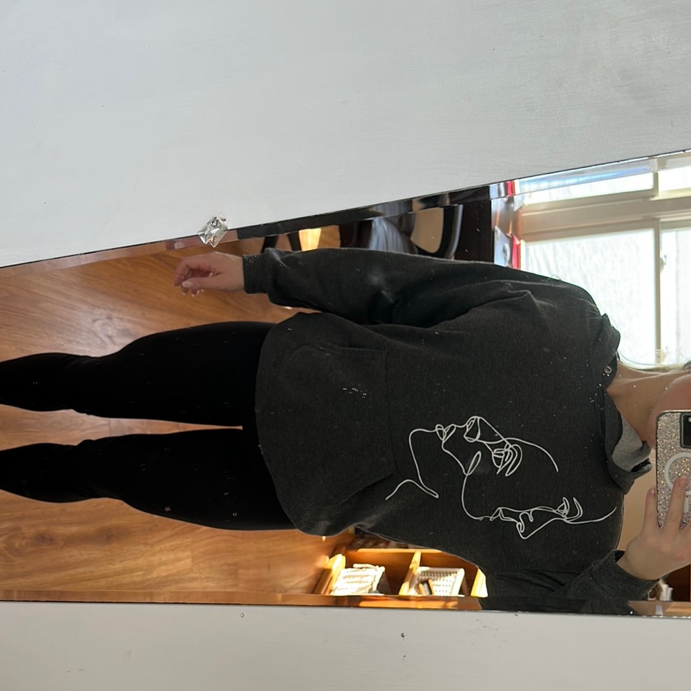 Black Graphic Sweatshirt